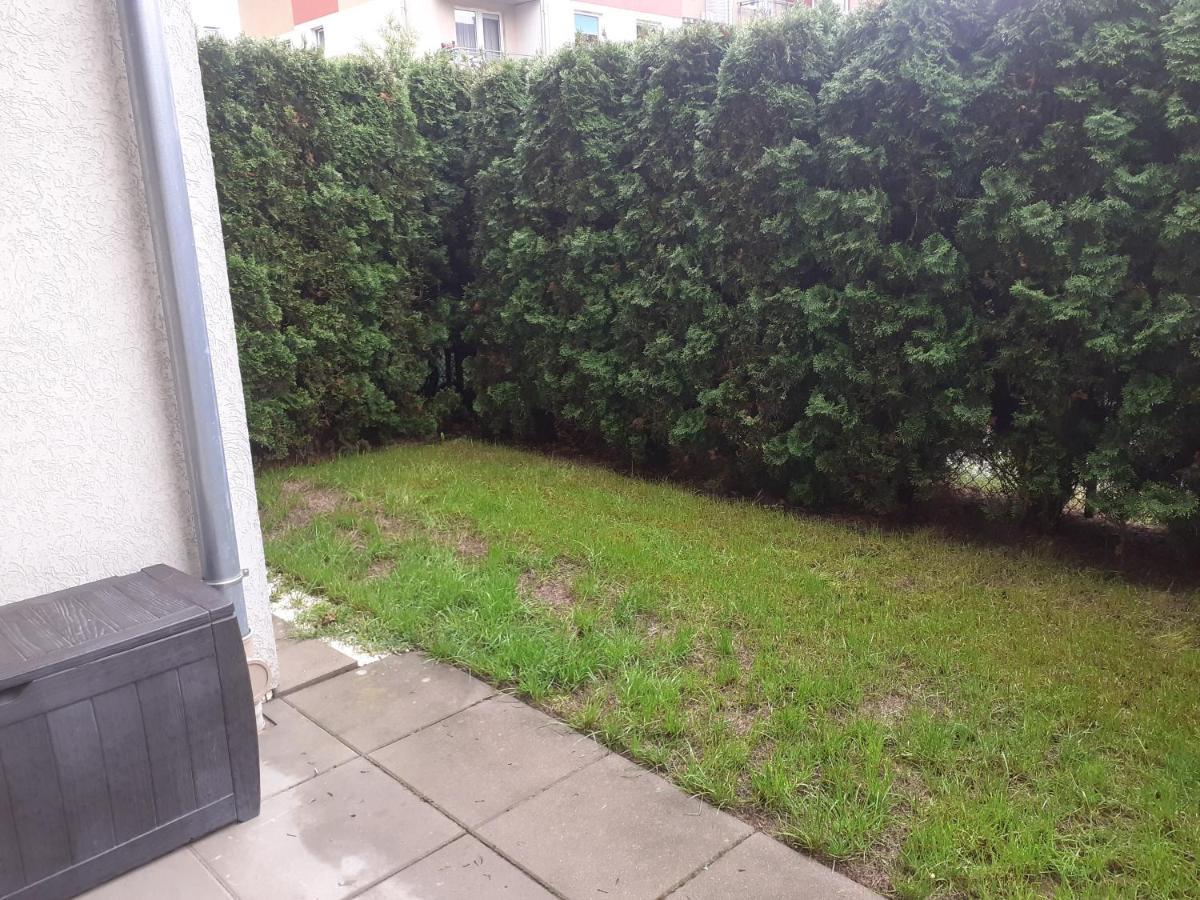 Sloneczny Apartament Z Malym Ogrodkiem Wejherowo Eksteriør billede
